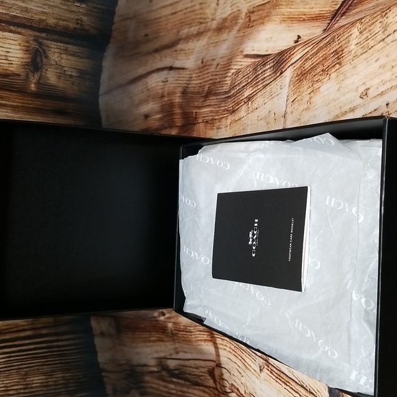 New Coach Charlie Espadrille Women 9.5 B Chalk Leather Embossed Leatherware NIB - Picture 15 of 15